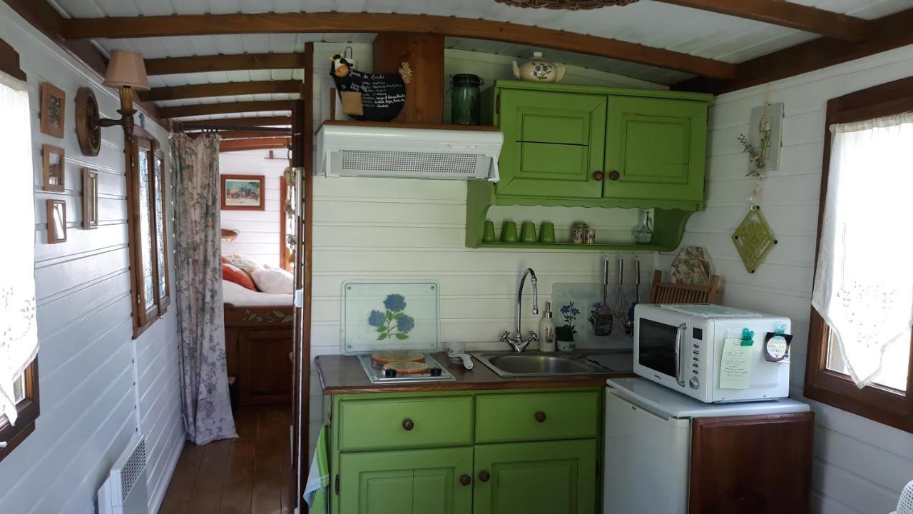 Villa Roulotte Fleur des Champs à Sigalens Extérieur photo